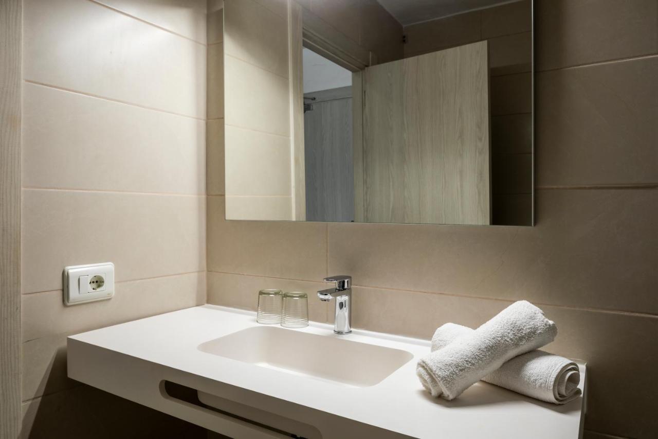 Apartamentos El Moro Sant Antoni de Portmany Zewnętrze zdjęcie