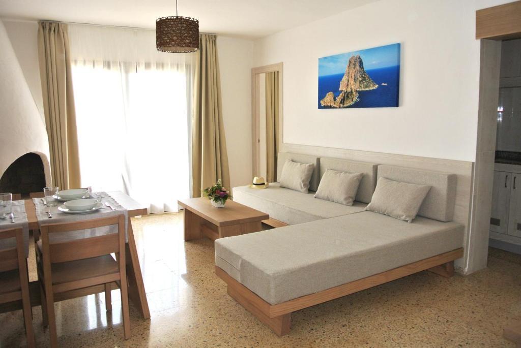 Apartamentos El Moro Sant Antoni de Portmany Zewnętrze zdjęcie